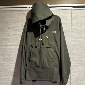 The north face class v pullover